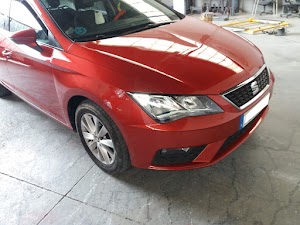 TALLER DE CHAPA Y PINTURA LACARS.