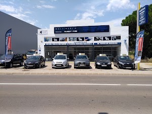 Taller Plaja Especializat Peugeot Ford Planxisteria i Pintura Multimarca